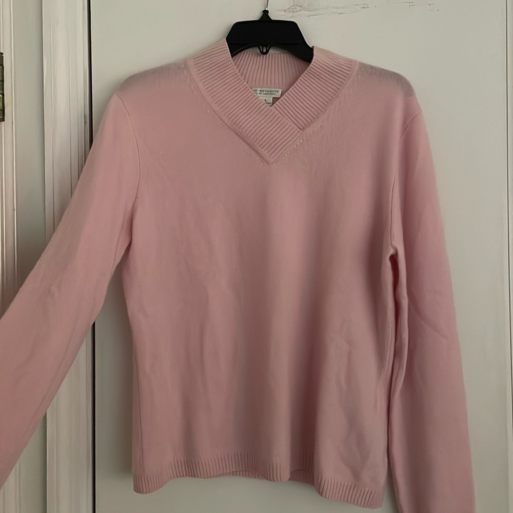 Light Pink V-neck Large Cashmere Sweater